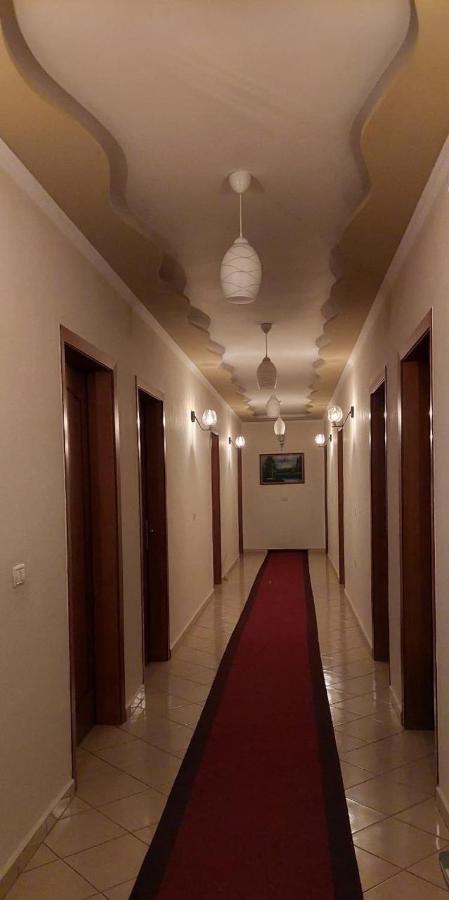 Hotel Vila Toska Piskupat Esterno foto