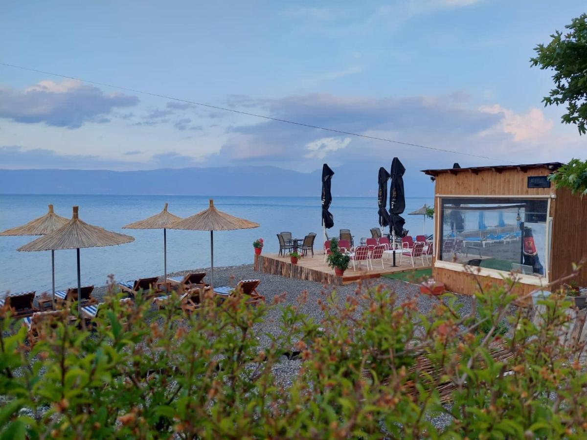 Hotel Vila Toska Piskupat Esterno foto