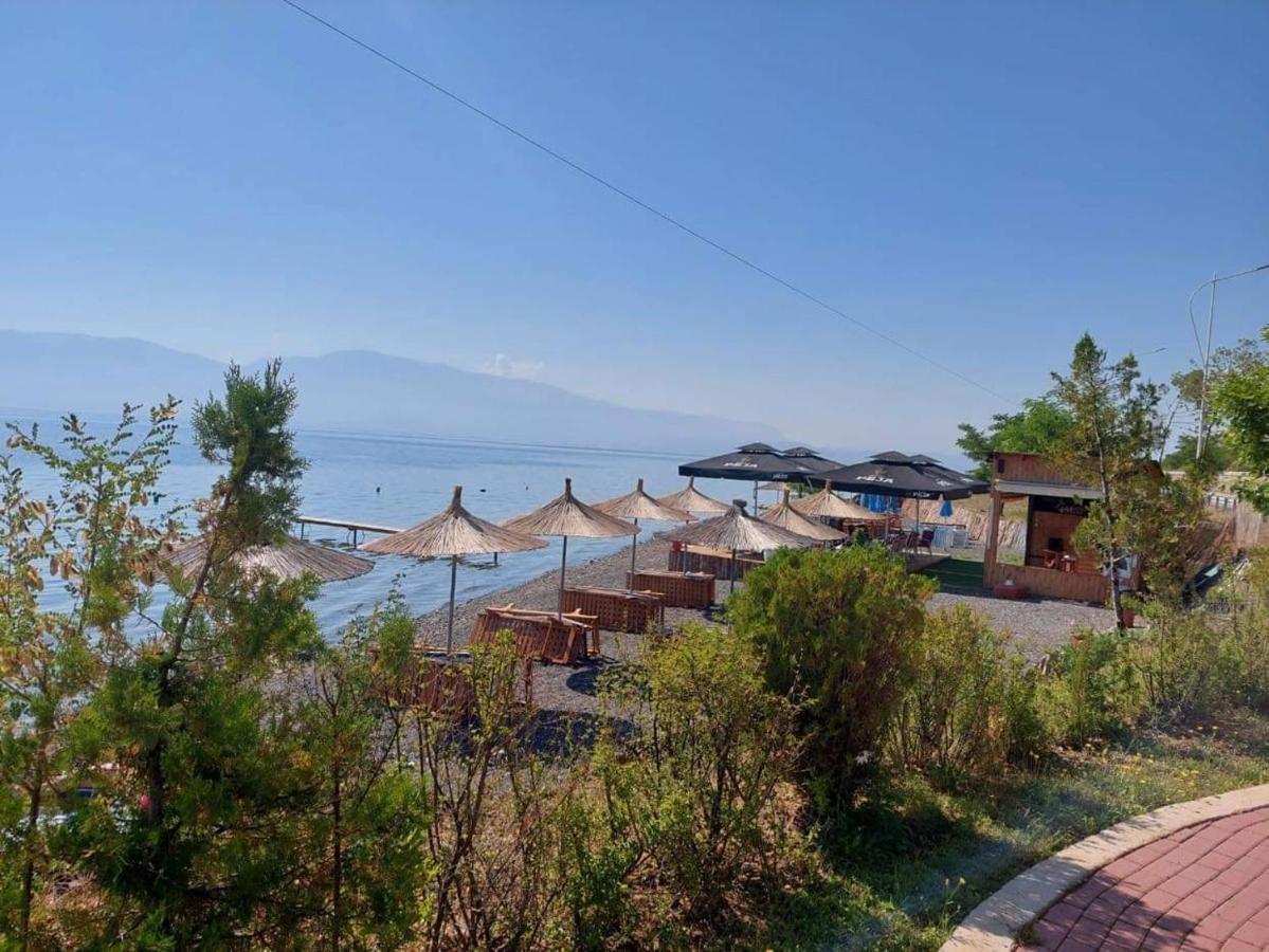 Hotel Vila Toska Piskupat Esterno foto