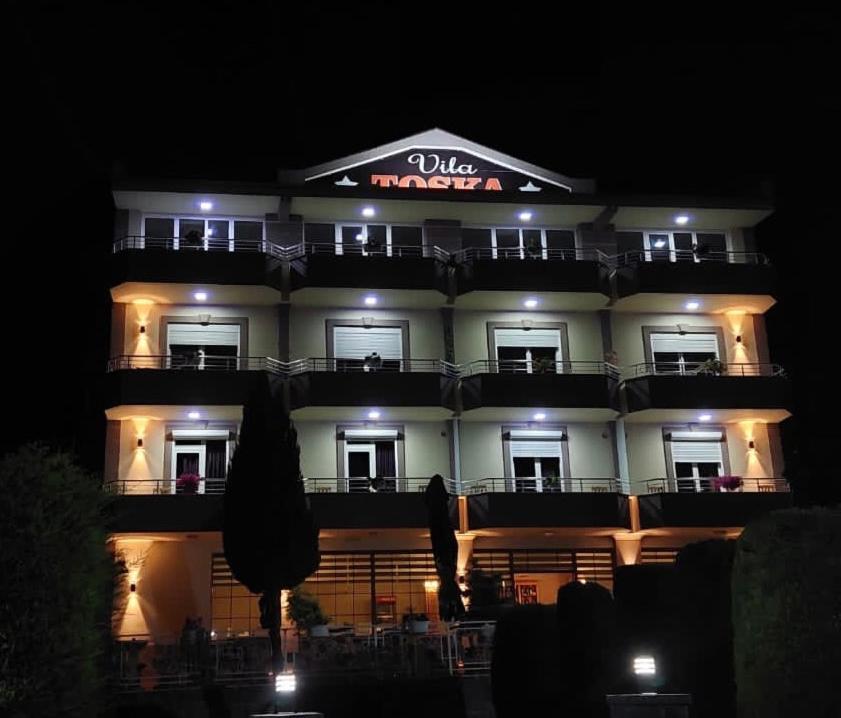 Hotel Vila Toska Piskupat Esterno foto