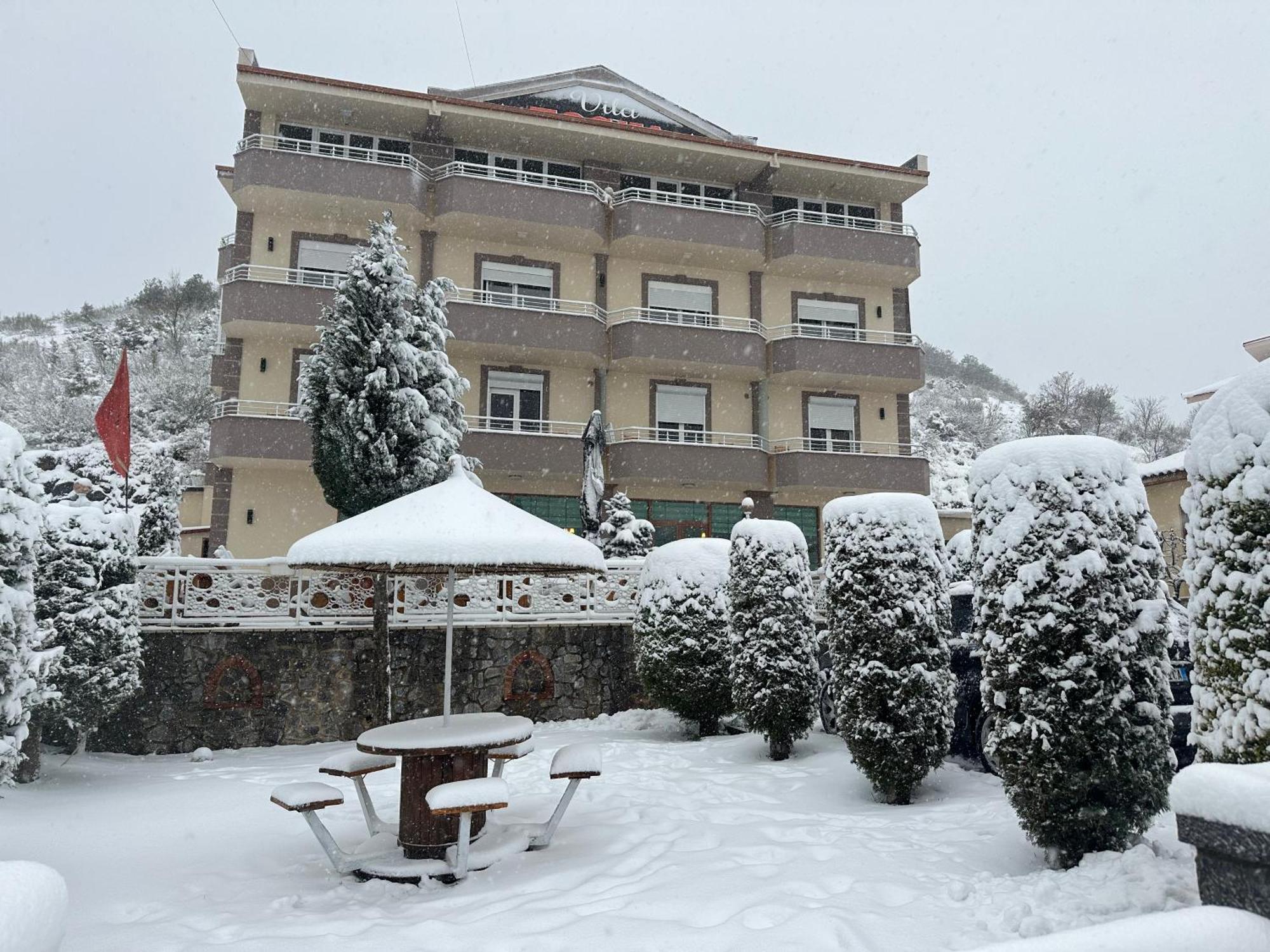 Hotel Vila Toska Piskupat Esterno foto