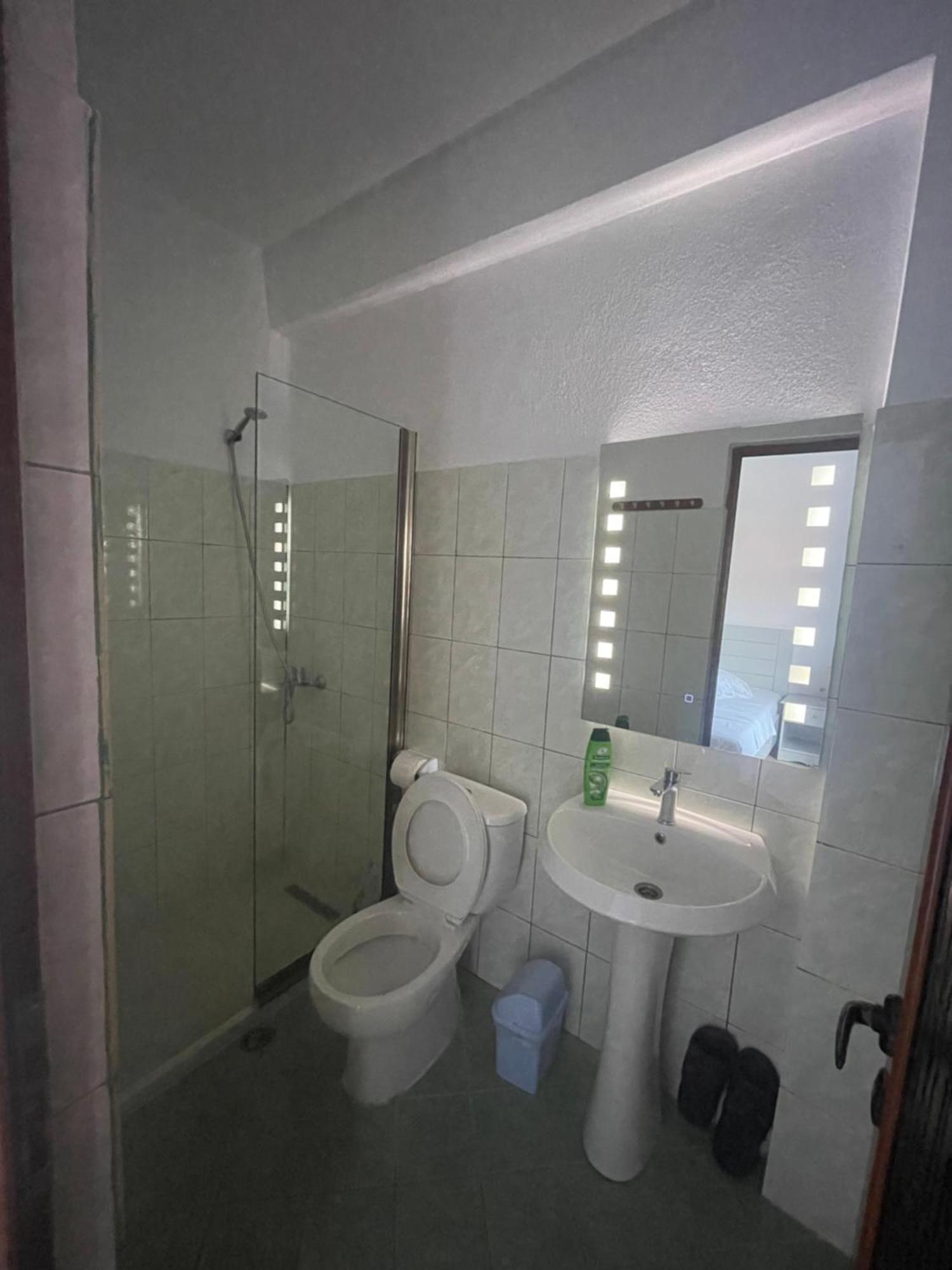 Hotel Vila Toska Piskupat Esterno foto
